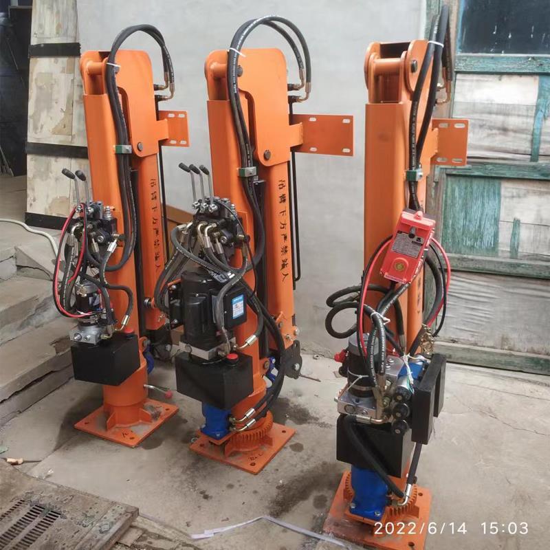 谢通门县重汽蓝牌随车吊 3.2吨 国六动力强 液压驱动 农用自卸起重机